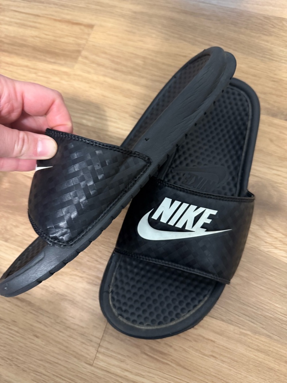 Nike Black White Slide Sandals - Picture 2 of 4
